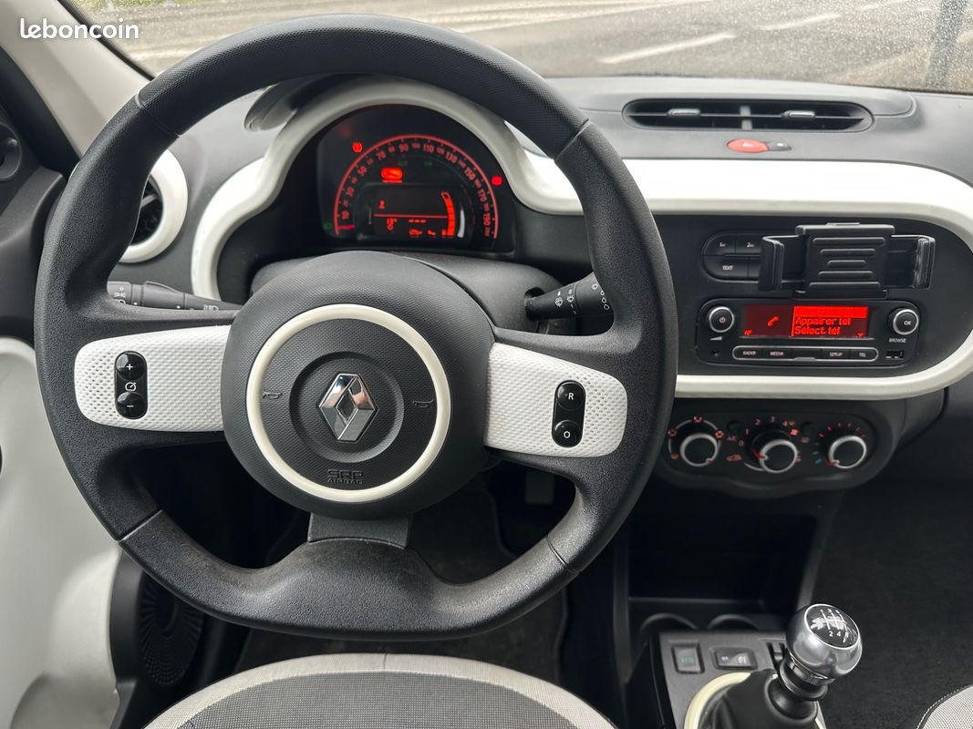 Renault twingo 0.9 tce 90 zen (image 23)