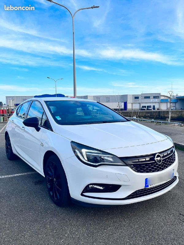 Opel Astra k - Voitures