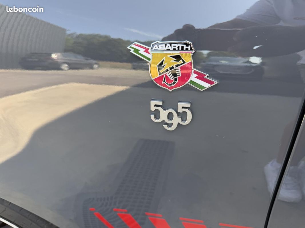 ABARTH 595 E6D TEMP 595 1.4 Turbo 16V T-Jet 165 ch BVM5 Turismo (image 12)