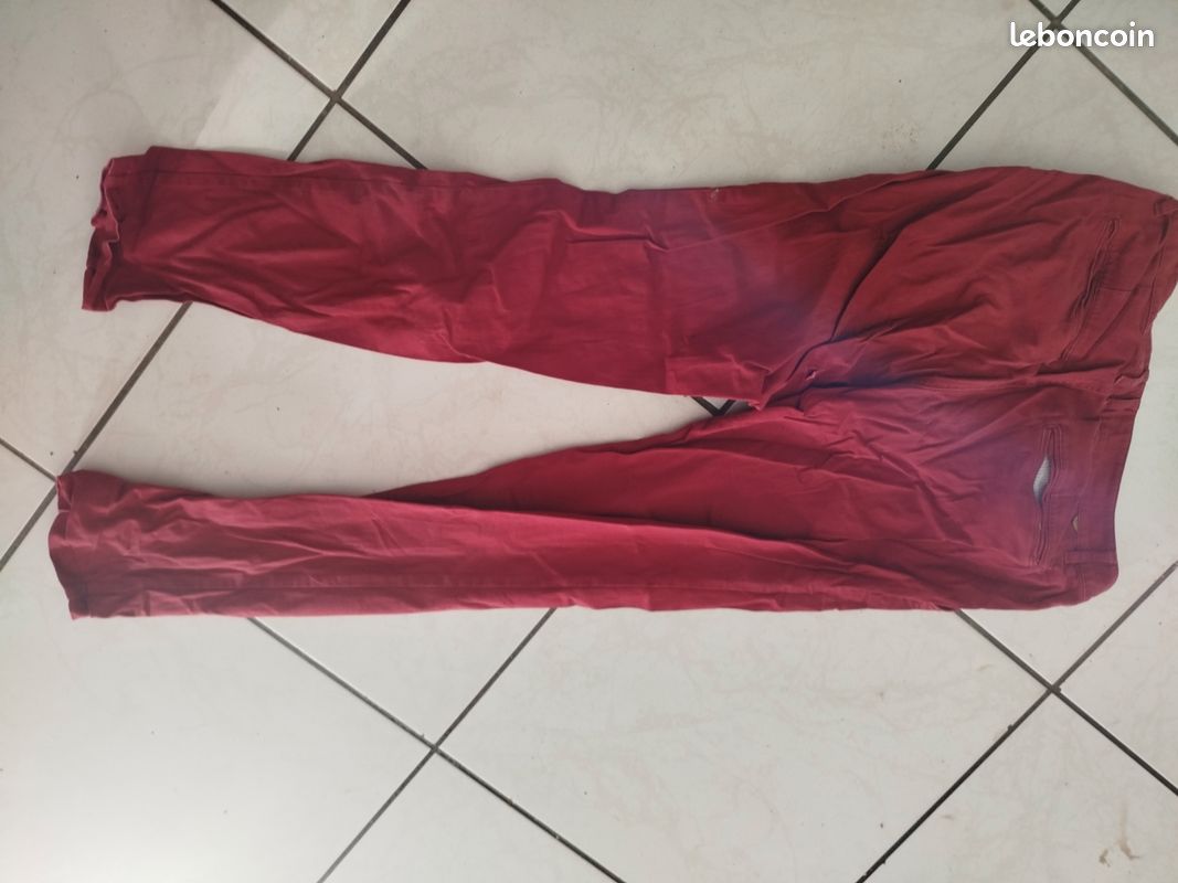 Pantalon bordeaux (image 3)