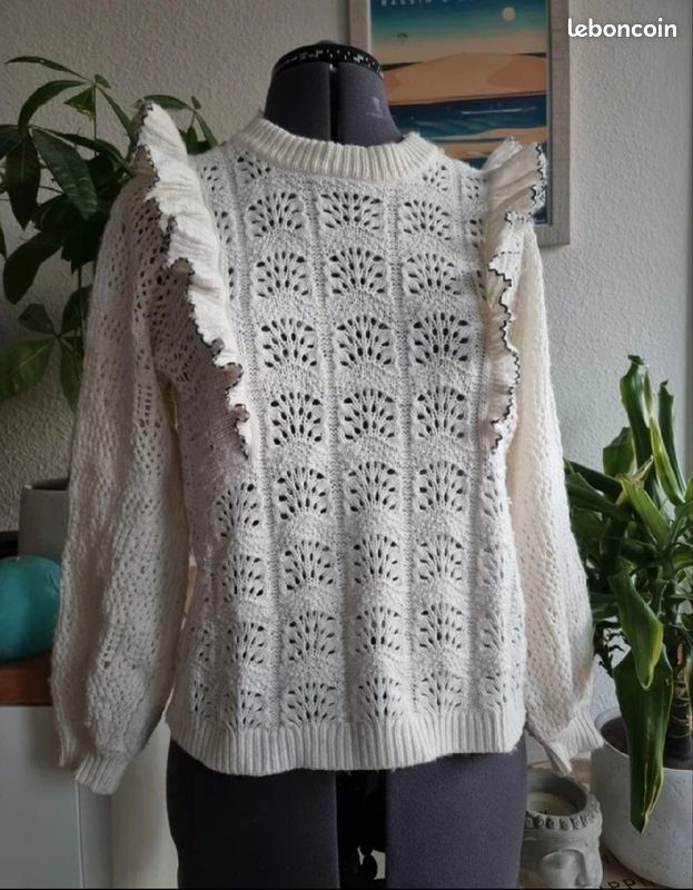 Pull ajouré avec Volants crème coton Sézane taille S 36 (image 1)