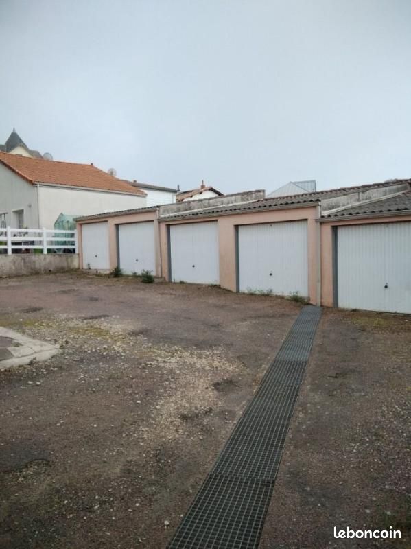 Parking 15 m² · à Fouras · 15 m² · 150 €/mois