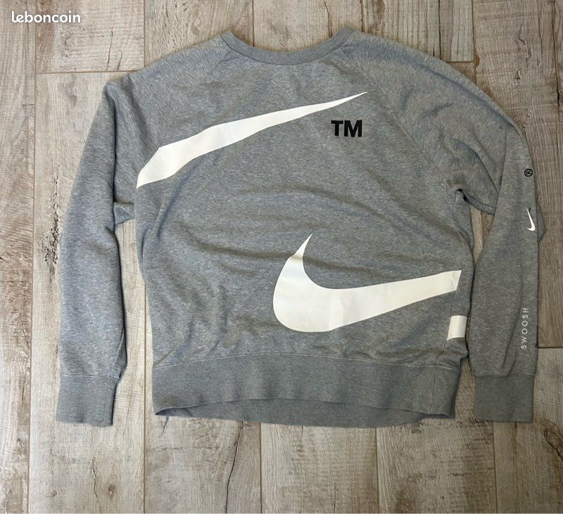 Pull Nike gris (image 1)