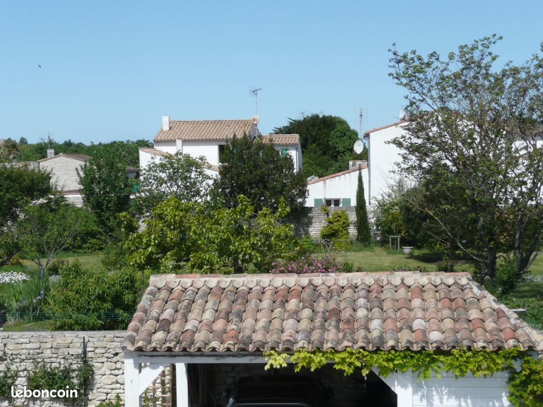 Ile de Ré - Au calme - Centre de La Flotte en Ré - Parking privé - Petit Jardin (image 3)