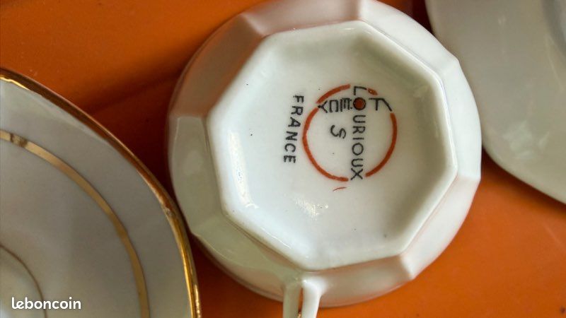 Service à café ancien Ymerioux France – 5 tasses et 6 sous-tasses en porcelaine (image 4)