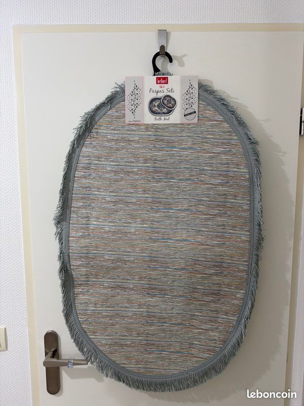 Tapis de salle de bain (image 2)
