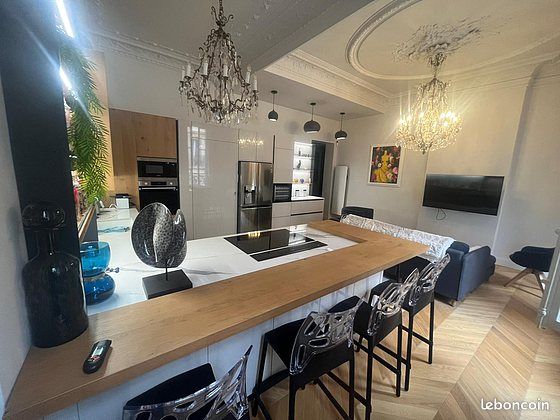 Appartement 4 pièces 79 m² · à Marseille 2ème Arrondissement · 79 m² · 1 880 €/mois