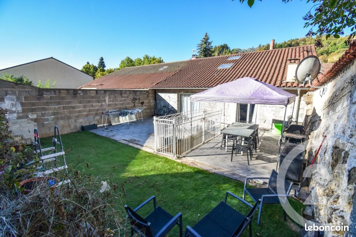 Maison 6 pièces 190 m² · à Tarare · 190 m² · 248 000 €
