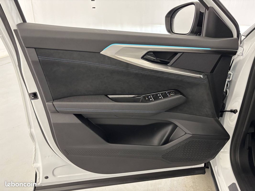 RENAULT Austral full hybrid E-Tech 200 ch Esprit Alpine (image 11)