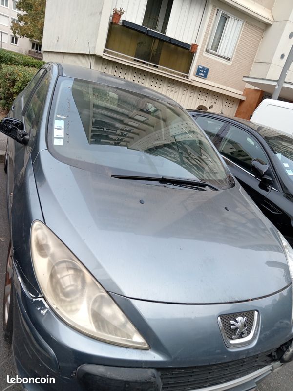 Peugeot 307 (image 1)