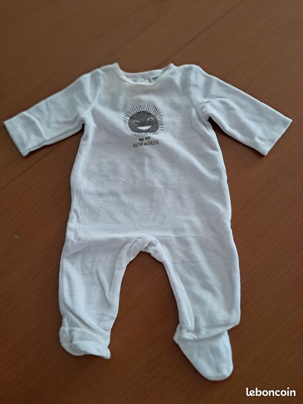 Pyjama rose trés clair avec un soleil imprimé 3 mois fille (image 1)