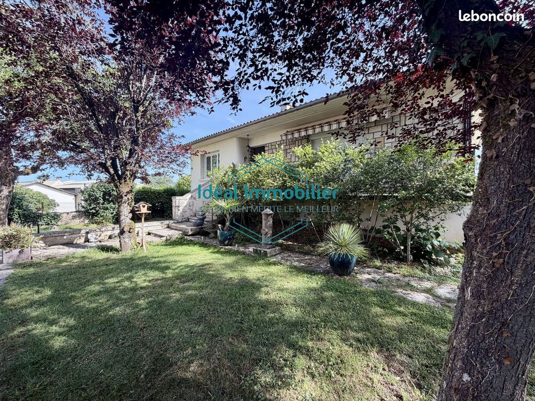 Maison 4 pièces 94 m² · à Villeneuve · 94 m² · 233 000 €