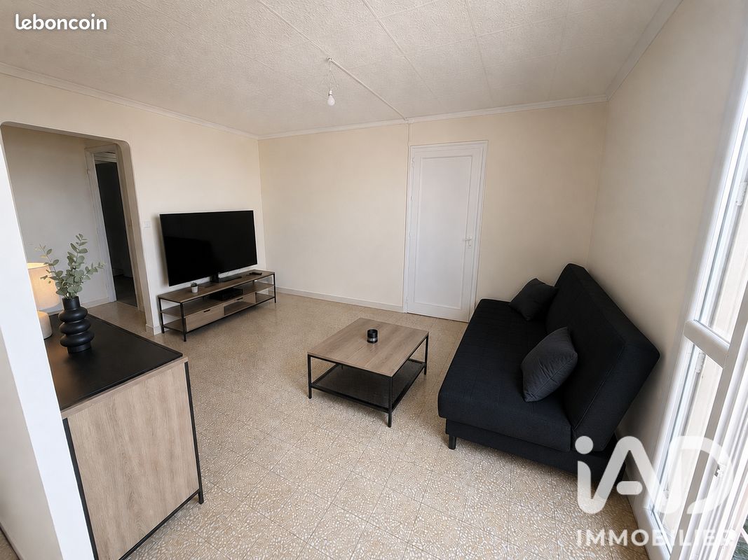 Appartement 4 pièces 82 m² · à Nîmes · 82 m² · 85 000 €
