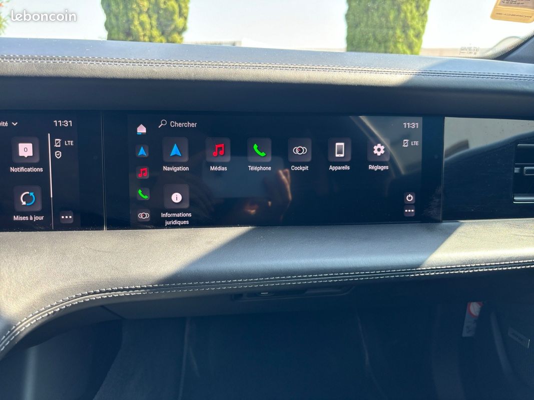 PORSCHE TAYCAN 4S 530 ch GARANTIE PORSCHE APPROVED - ECRAN PASSAGER - BOSE - TOIT PANO - CAM 360 - (image 23)