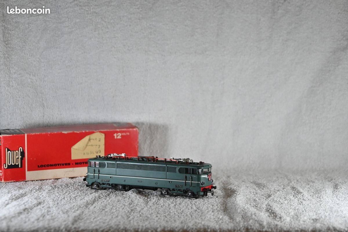 Jouef ho 8582 locomotive motrice electrique, sncf bb 25110 2 rails moteur 12v ok - Collection
