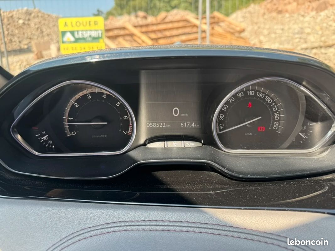 Peugeot 208 1.6 THP 156 CH XY / Distribution faite (image 18)
