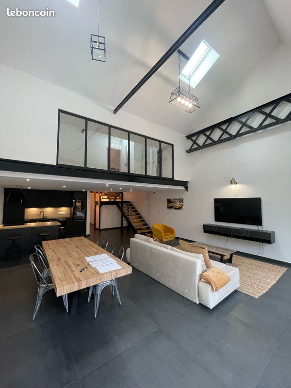 Appartement 4 pièces 120 m² · à Saint-Étienne · 120 m² · 1 210 €