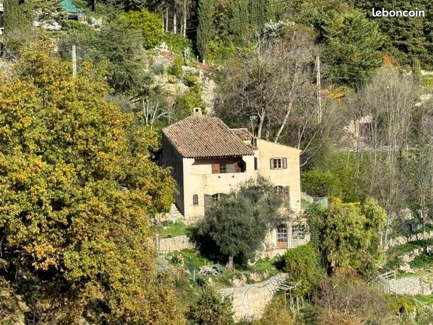 Villa 6 pièces 200 m²