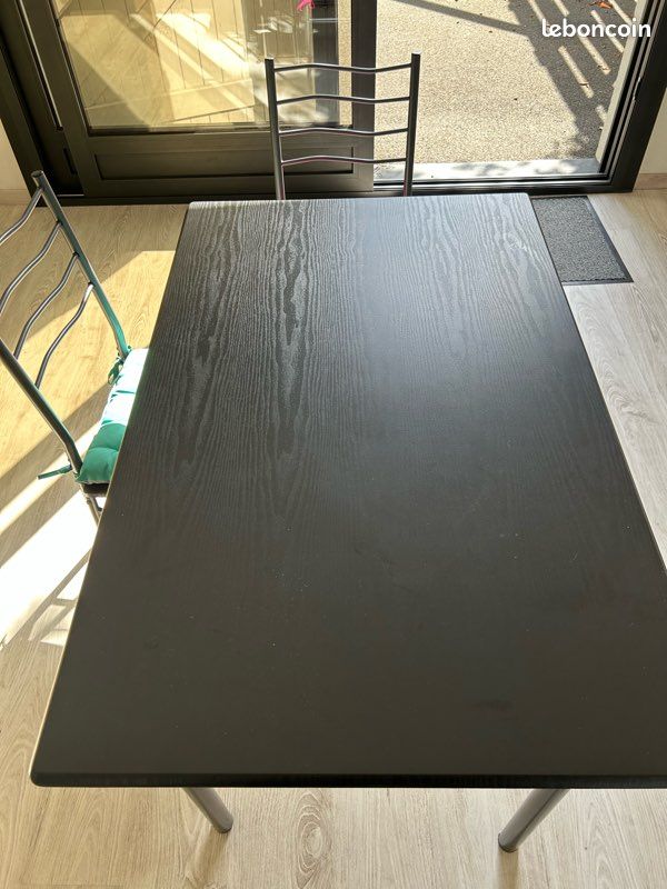 Table et chaises (image 5)
