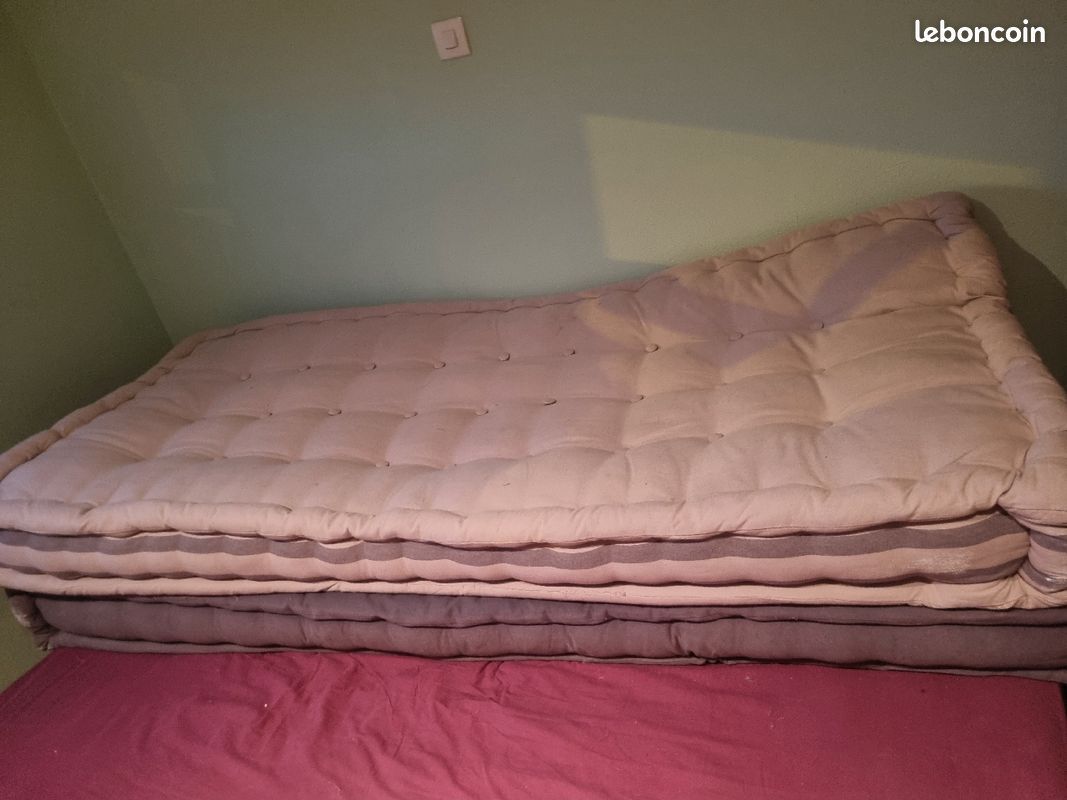 Lit futon/cousin/canapé (image 2)