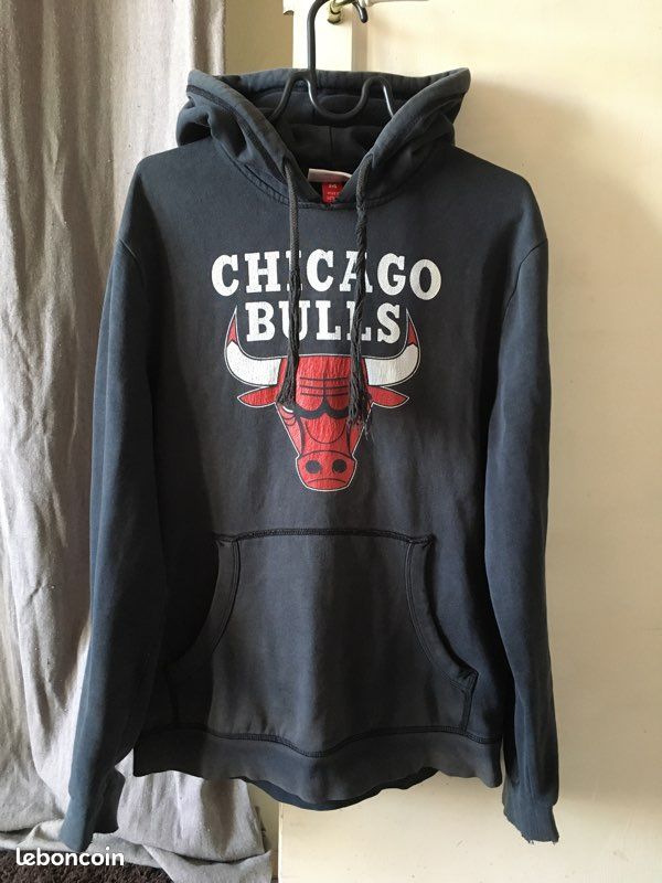 Sweat Capuche Chicago Bulls – Gris, Taille M – Occasion Parfait état