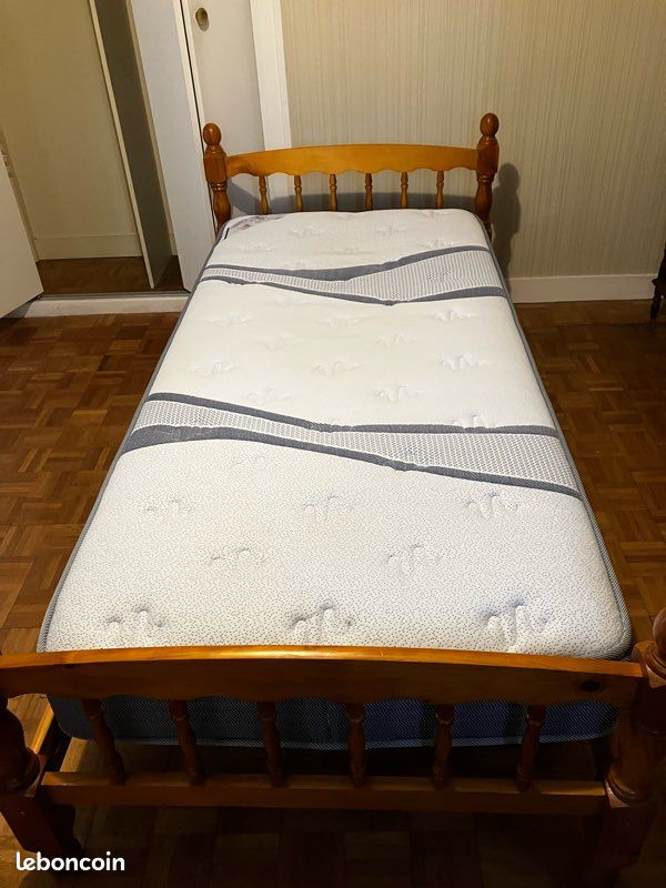 Lit 1 place avec matelas (image 1)