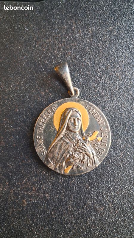 Médaille Religieuse Ancienne En Argent – Vintage, Objet De Dévotion Et Collection