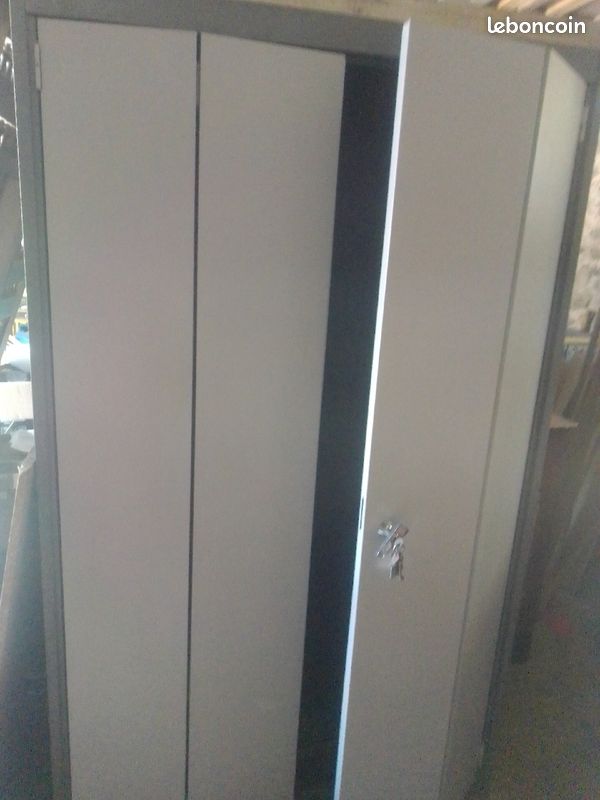 Armoire métallique de bureau (image 1)