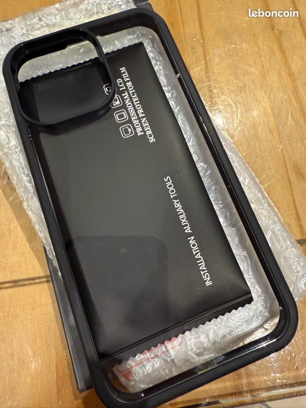 Coque iPhone 14 pro Max neuve (image 2)