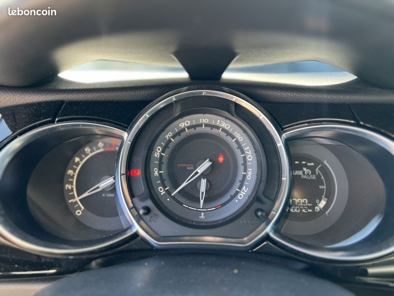 Citroen DS3 CABRIO 1.2 VTI PURETECH SO CHIC (image 18)
