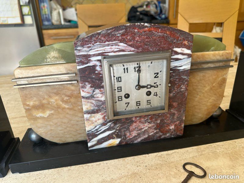 Horloge en marbre décorative fonctionnelle (image 3)