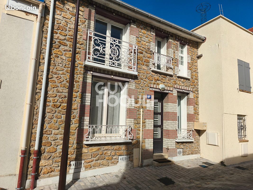 Maison 2 pièces 32 m² · à Étiolles · 32 m² · 164 000 €