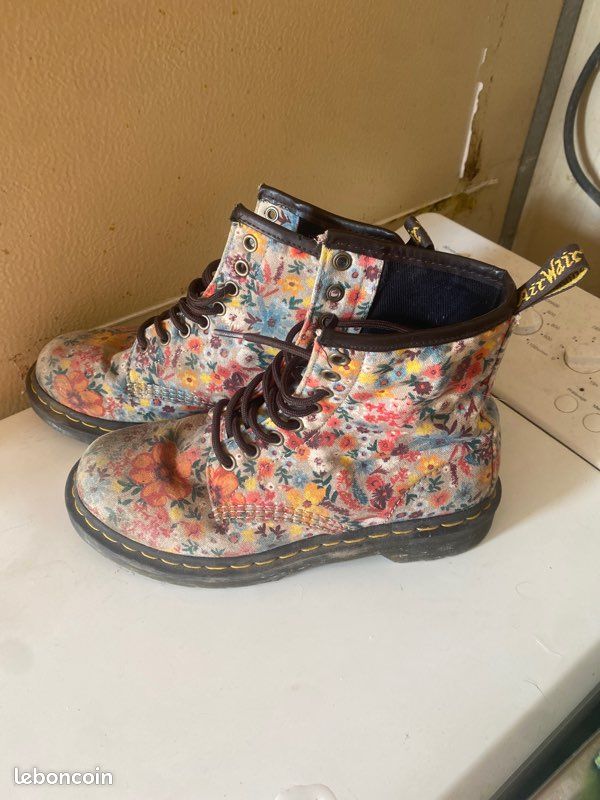 Doc Martens tissus fleuri Chaussures