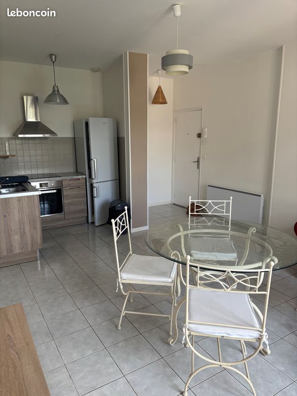 Appartement 2 pièces 43 m² · à Ay-Champagne · 43 m² · 650 €/mois