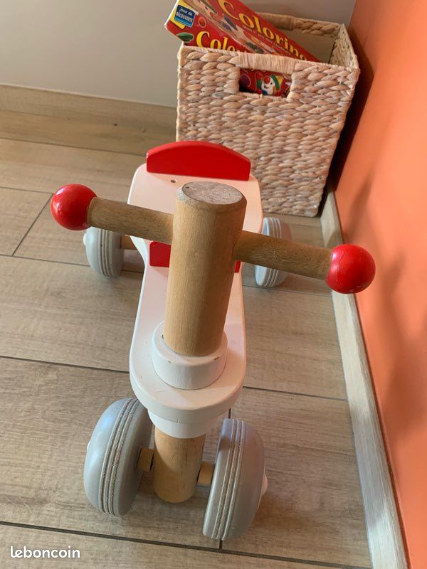 Tricycle en bois (image 2)