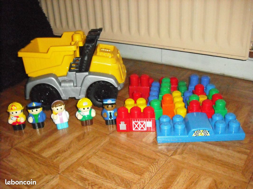 Camion "megablock" 1er age (32 pièces)-Tbe (image 1)