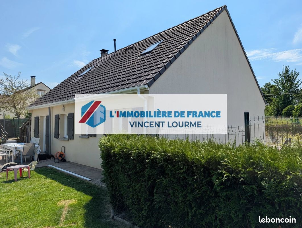 Maison 8 pièces 120 m² · à Delettes · 120 m² · 228 900 €