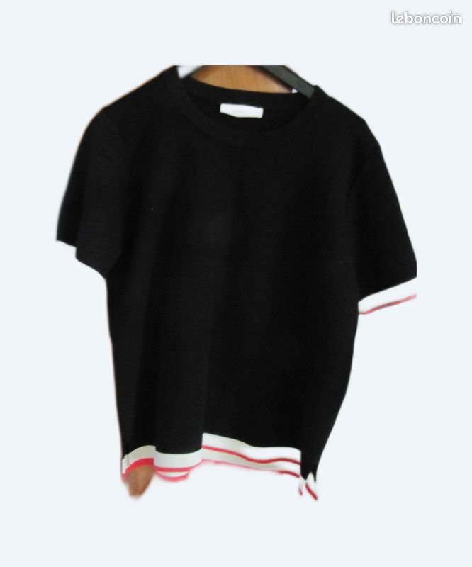 Pull femme noir manches courtes (image 1)