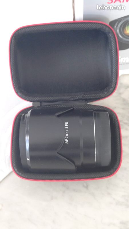 Objectif SAMYANG 75mm F1.8 - Sony FE (image 2)