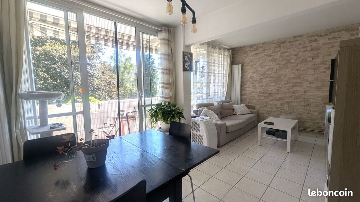 Appartement 4 pièces 79 m² · à Saint-Martin-d'Hères · 79 m² · 149 000 €
