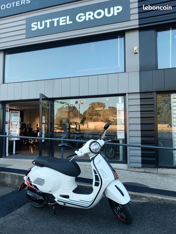 Vespa gts 125 super sport abs e5+ (image 3)