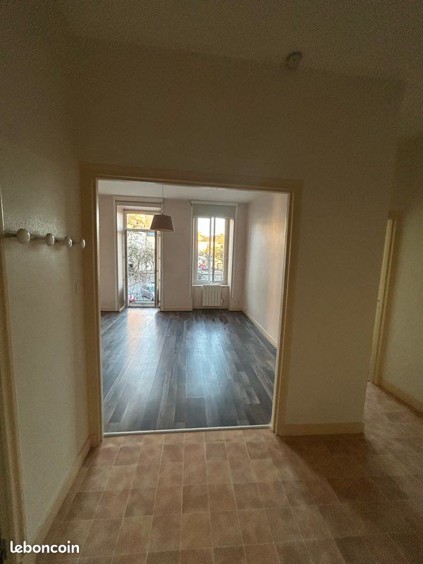 Appartement 2 pièces 50 m² · à Ussel · 50 m² · 475 €