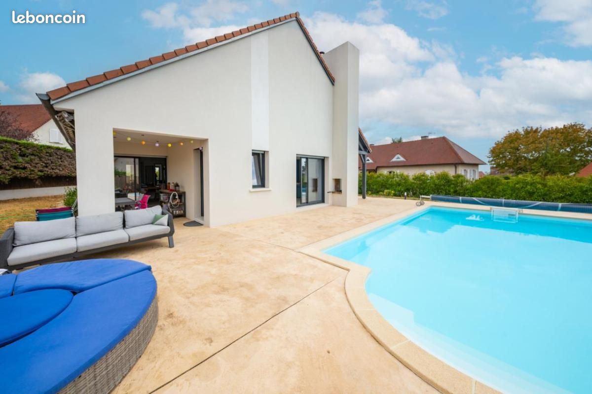 Maison 6 pièces 173 m² · à Daix · 173 m² · 685 000 €