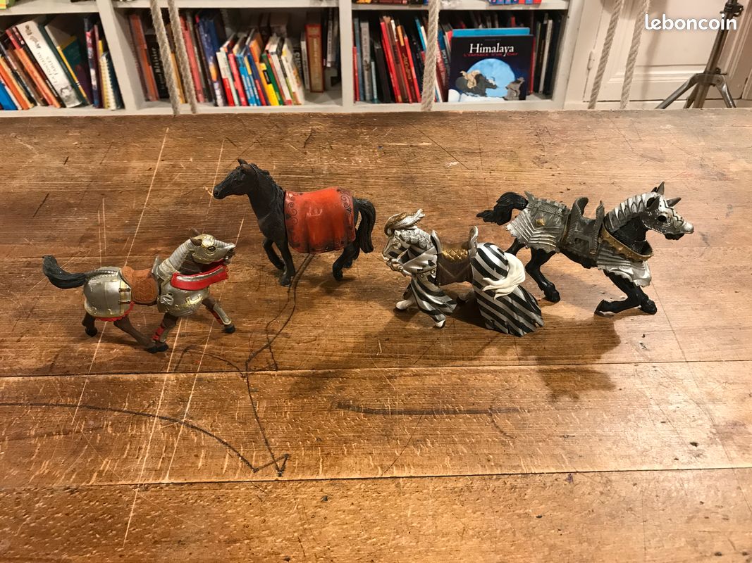 Lot de 4 chevaux au choix (image 6)