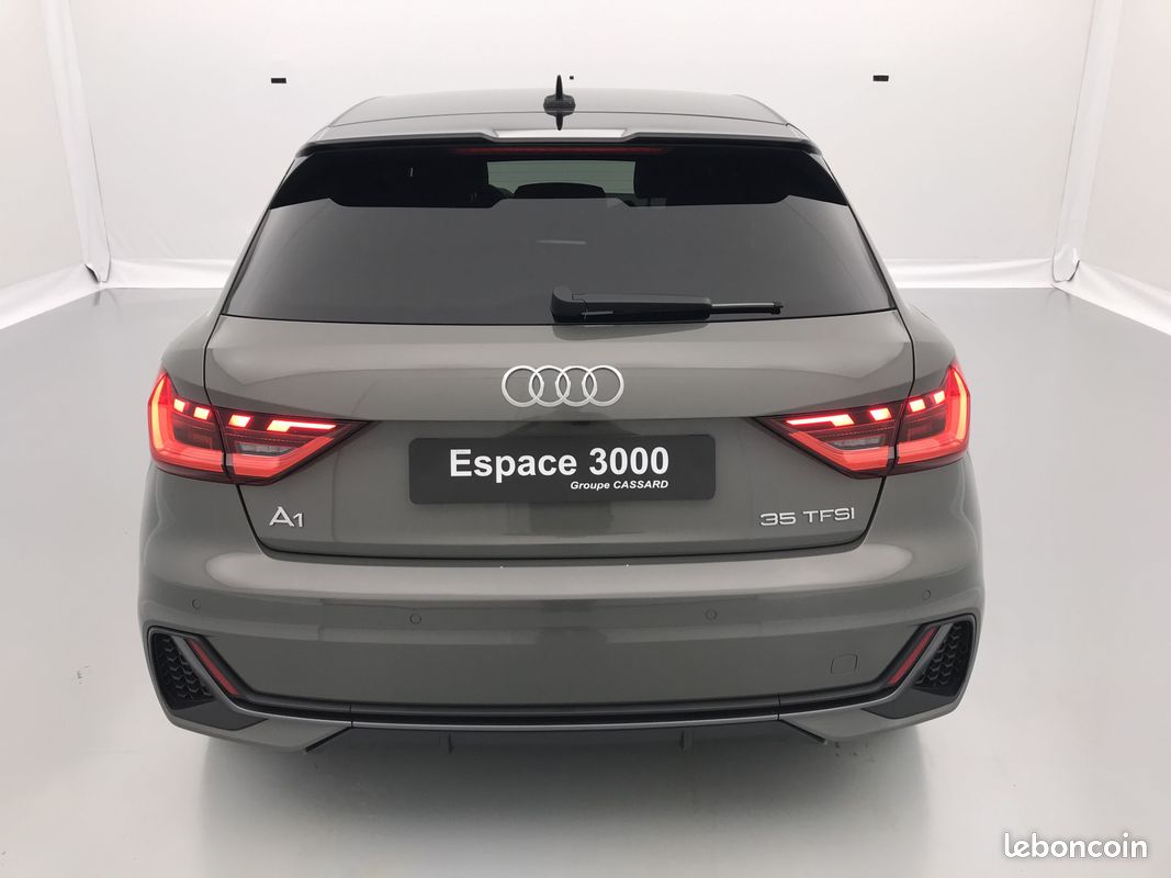 AUDI A1 Sportback 35 TFSI 150 ch S tronic 7 S Line (image 25)
