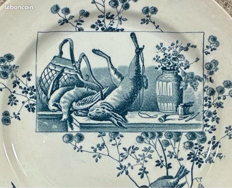 đ 3 grandes assiettes terre de fer Ernest Cognacq : la collection complĂšte, plus que centenaires des 3 motifs diffĂ©rents : poisson, gibier et fruits pour une superbe dĂ©coration (image 6)