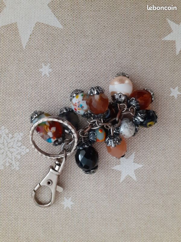 Porte-clés neuf à perles (image 1)