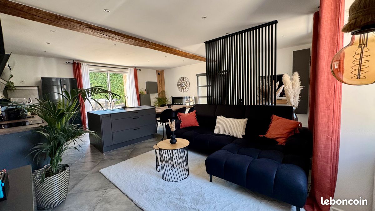 Maison 5 pièces 151 m² · à Le Mérévillois · 151 m² · 299 000 €