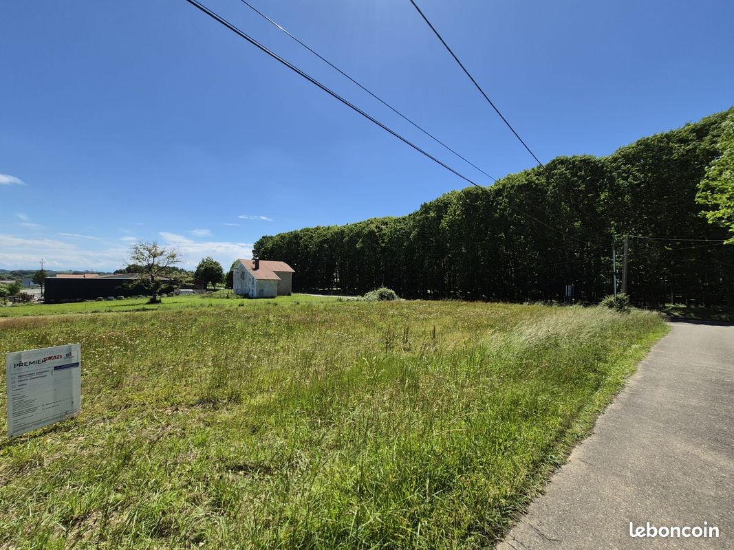 Terrain 1758 m² · à Pouillon · 1 758 m² · 100 000 €