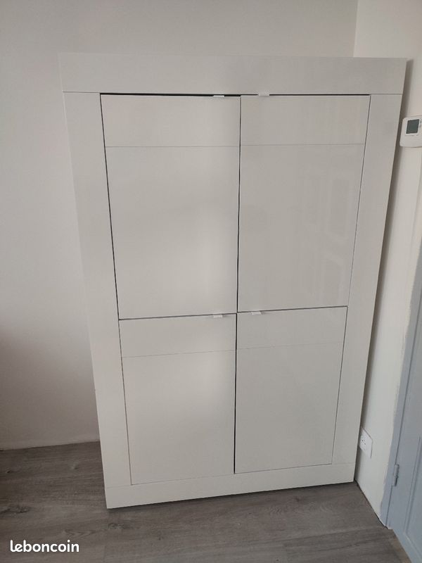 Vaisselier blanc (image 1)